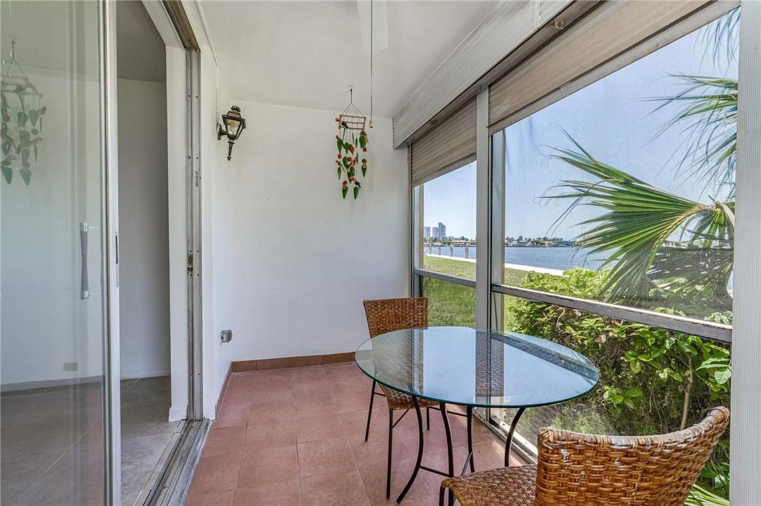 POINT EAST - Residential