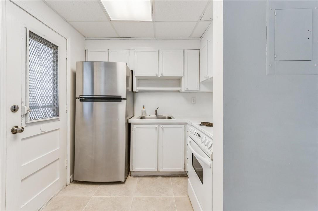 POINT EAST - Residential