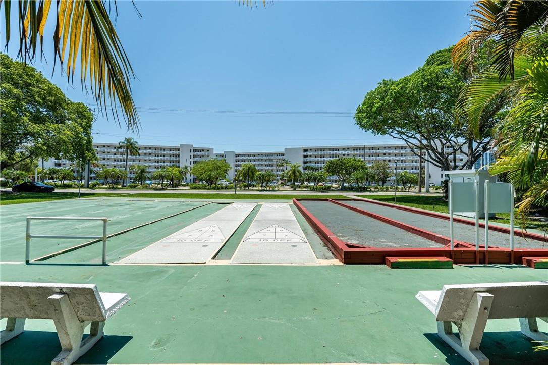 POINT EAST - Residential
