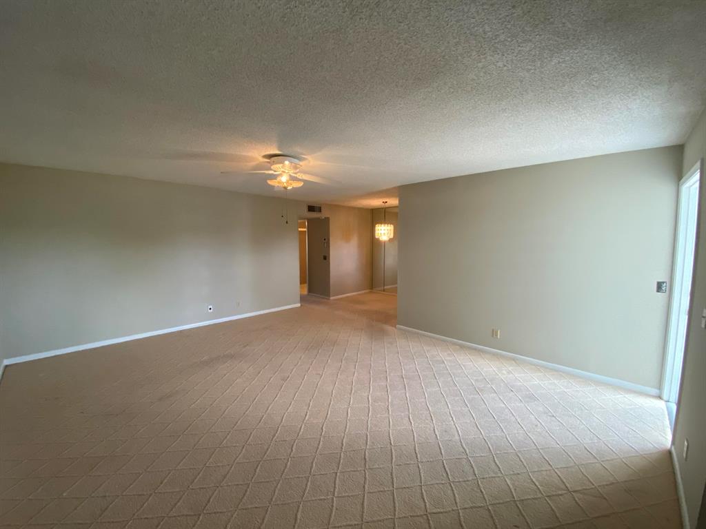 HIGH POINT OF DELRAY BEACH CONDO SEC III - Residential
