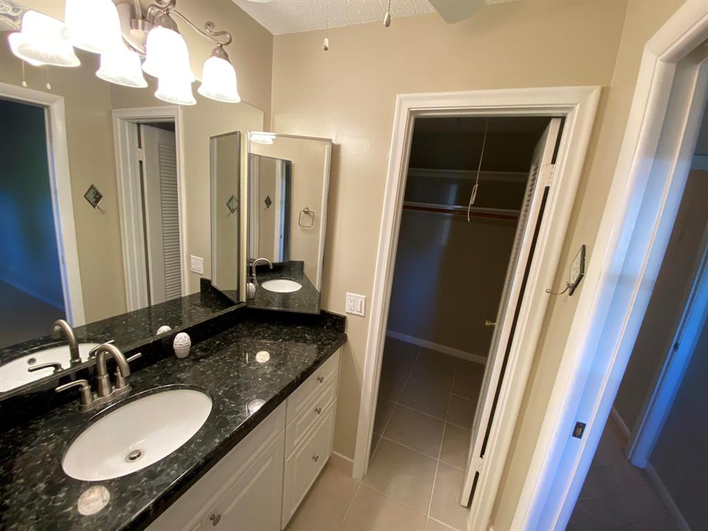 HIGH POINT OF DELRAY BEACH CONDO SEC III - Residential