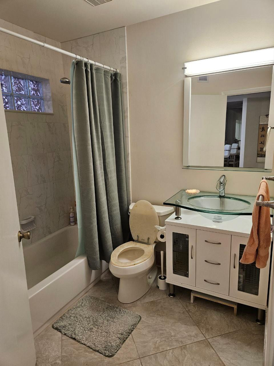 OPTIMA VILLAGE - Residential Lease