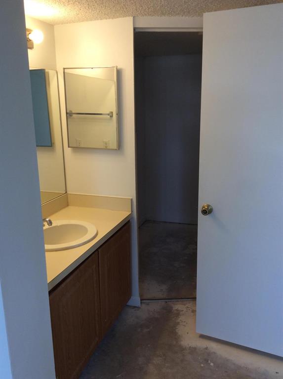 BAY REACH CONDO - Residential