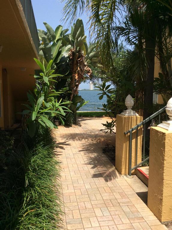 BAY REACH CONDO - Residential