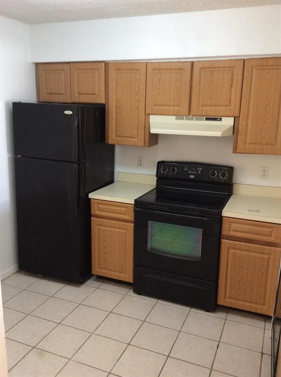 BAY REACH CONDO - Residential