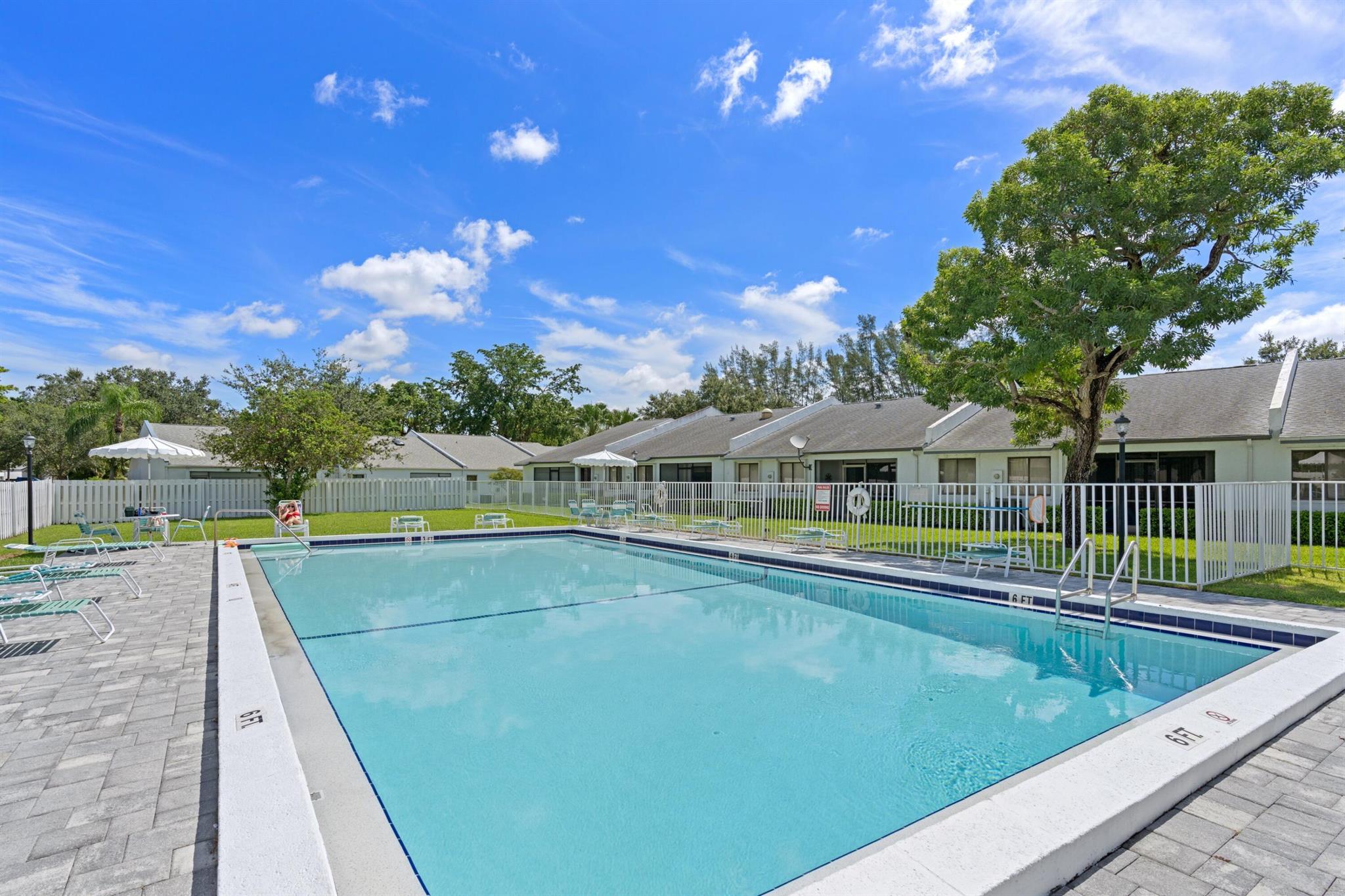 LANTERN WALK 2 - Residential