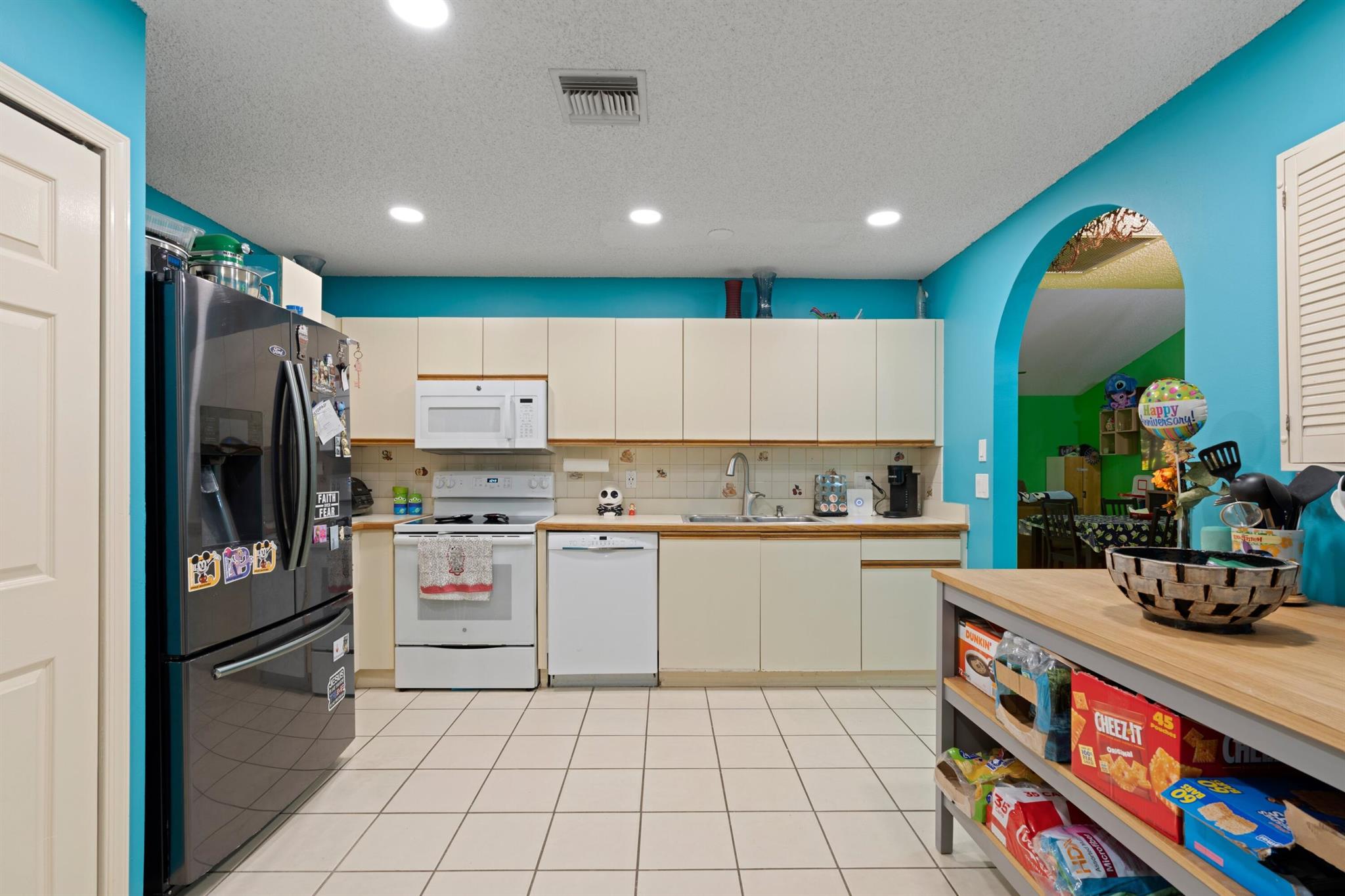 LANTERN WALK 2 - Residential