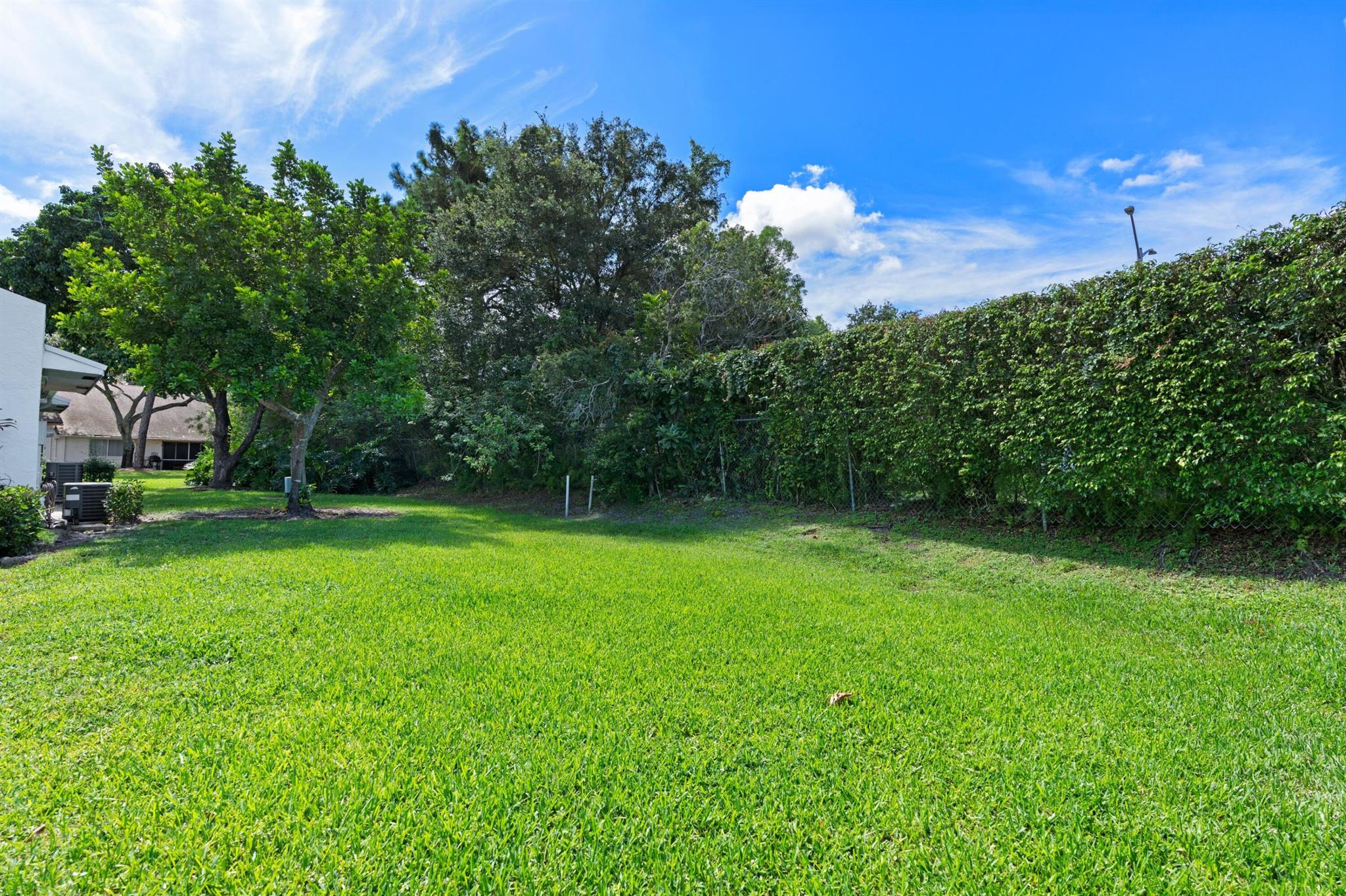 LANTERN WALK 2 - Residential