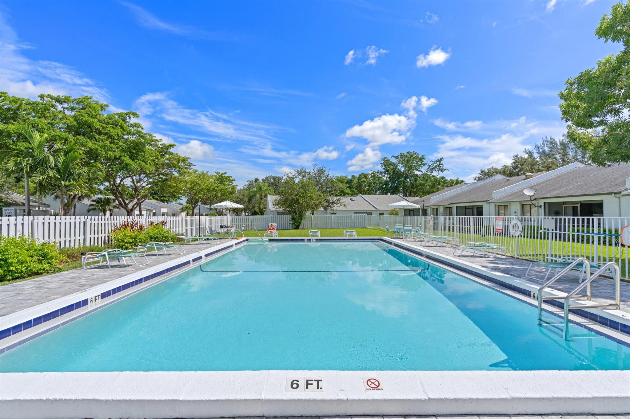 LANTERN WALK 2 - Residential