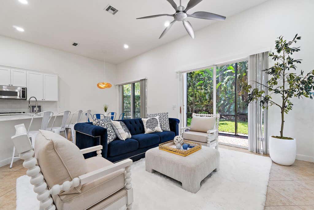Photo of 1071 Vintner Boulevard, Palm Beach Gardens, FL 33410 (MLS # B26068329)
