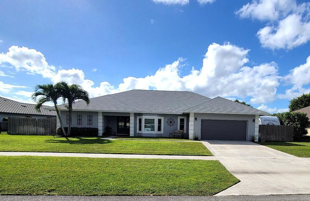 Photo of 7391 Hazelwood Circle, Lake Worth, FL 33467 (MLS # R10958674)