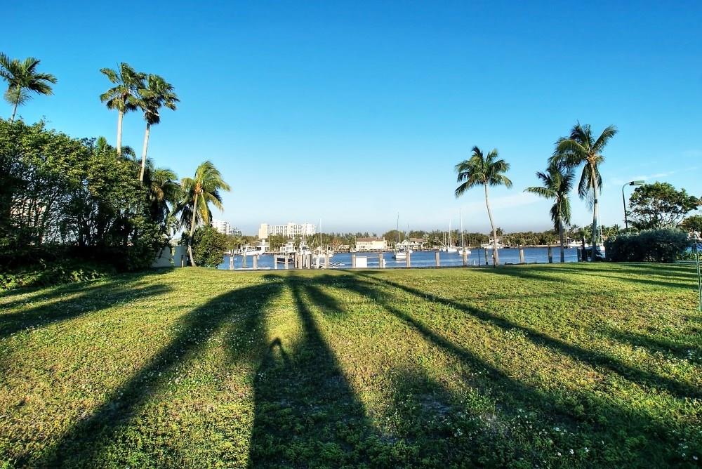 LUCILLE ISLAND 37-19 B - Land