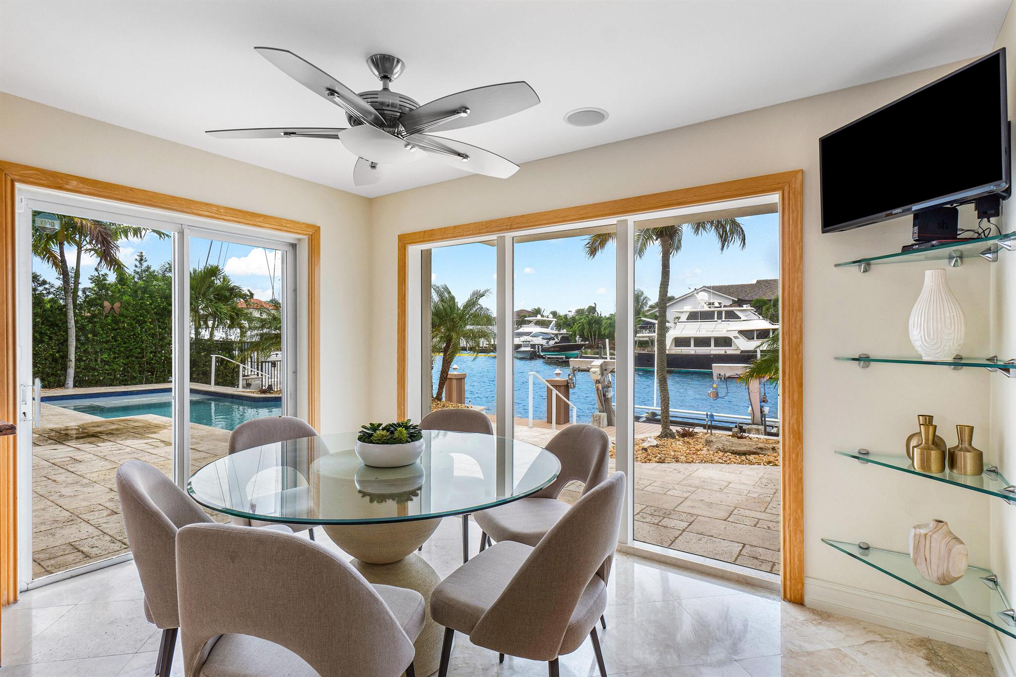 VENETIAN ISLES 1ST SEC - Residential