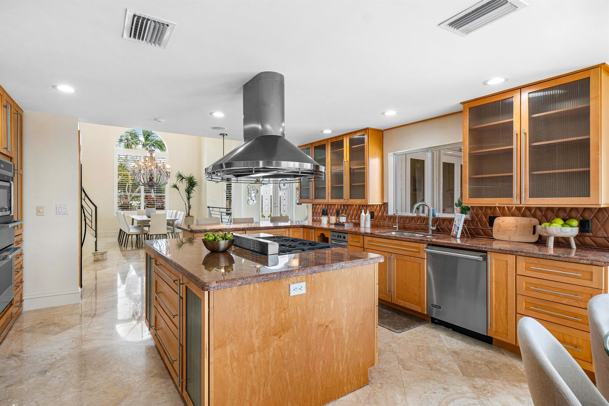 VENETIAN ISLES 1ST SEC - Residential