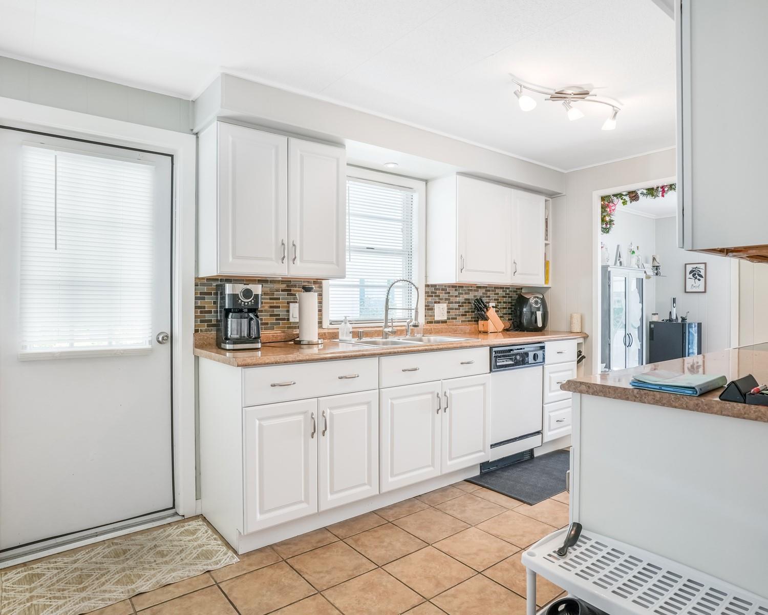 Ravenswood Estates & Mari - Residential