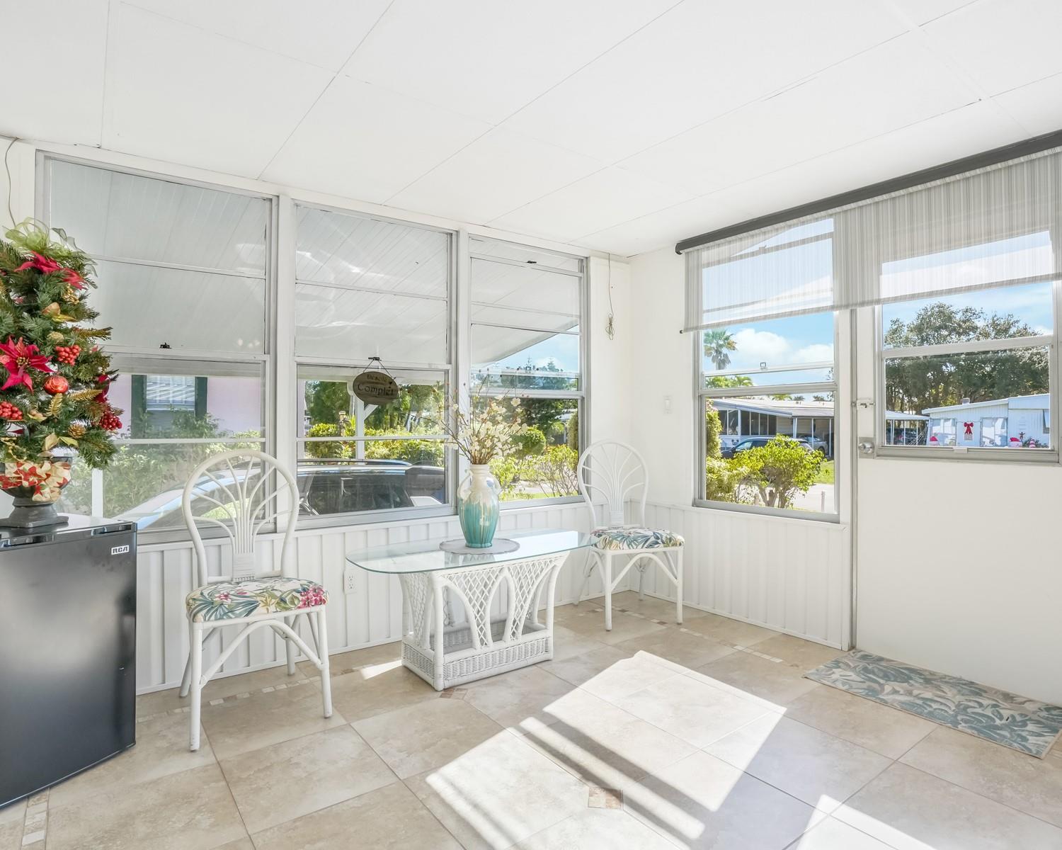 Ravenswood Estates & Mari - Residential