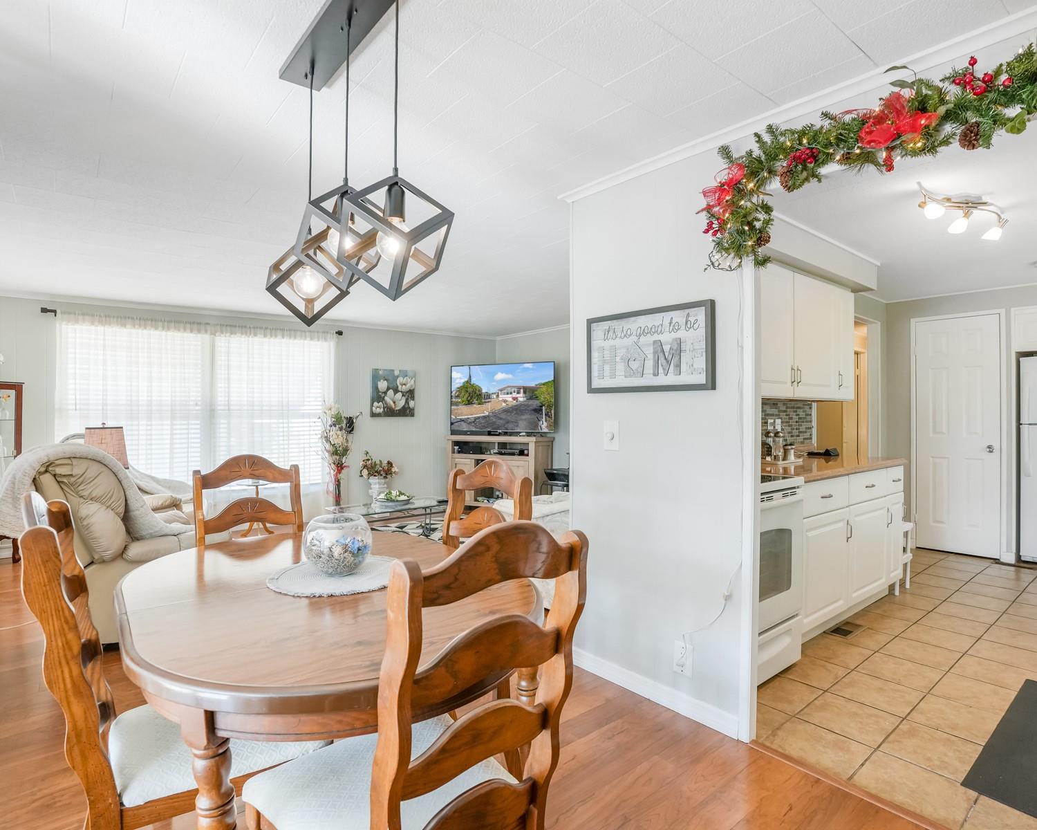 Ravenswood Estates & Mari - Residential