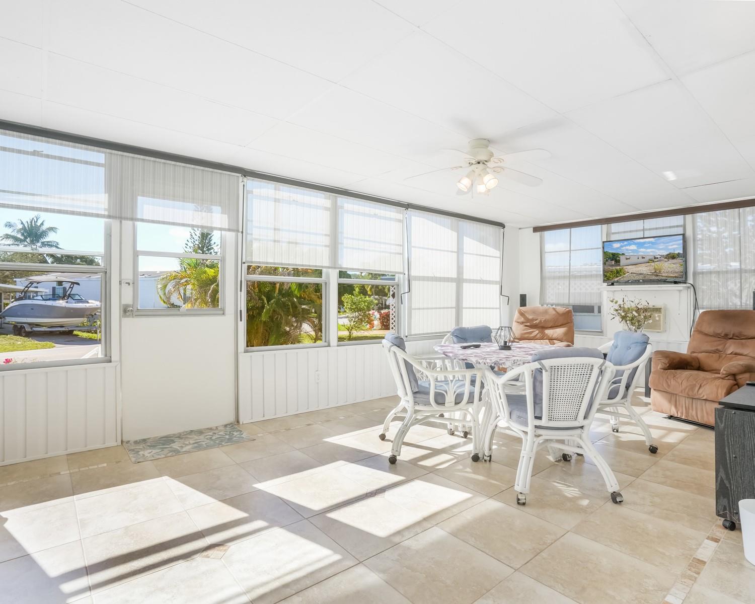 Ravenswood Estates & Mari - Residential