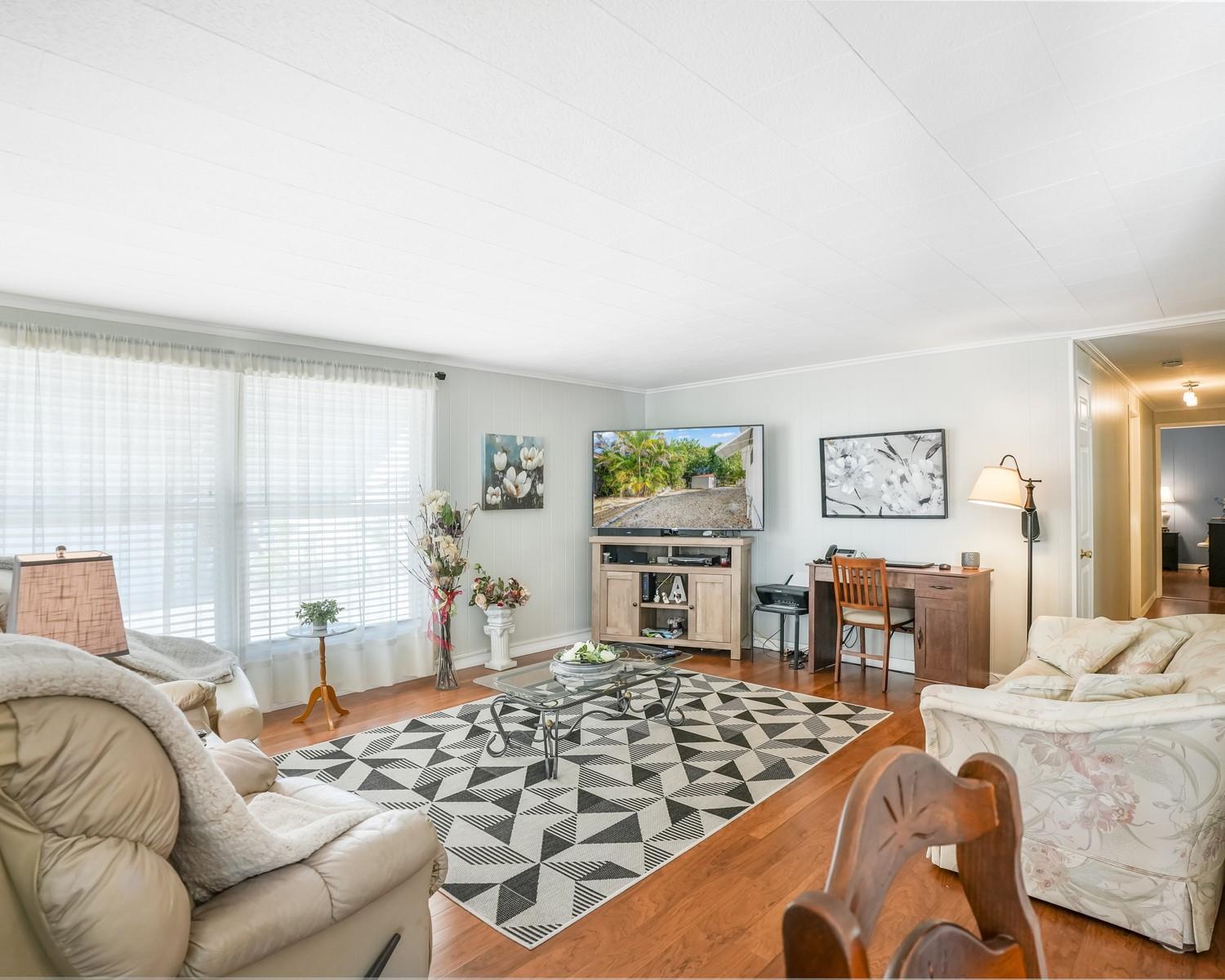 Ravenswood Estates & Mari - Residential