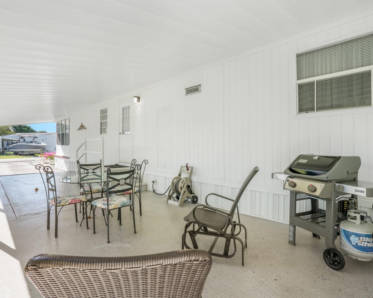 Ravenswood Estates & Mari - Residential