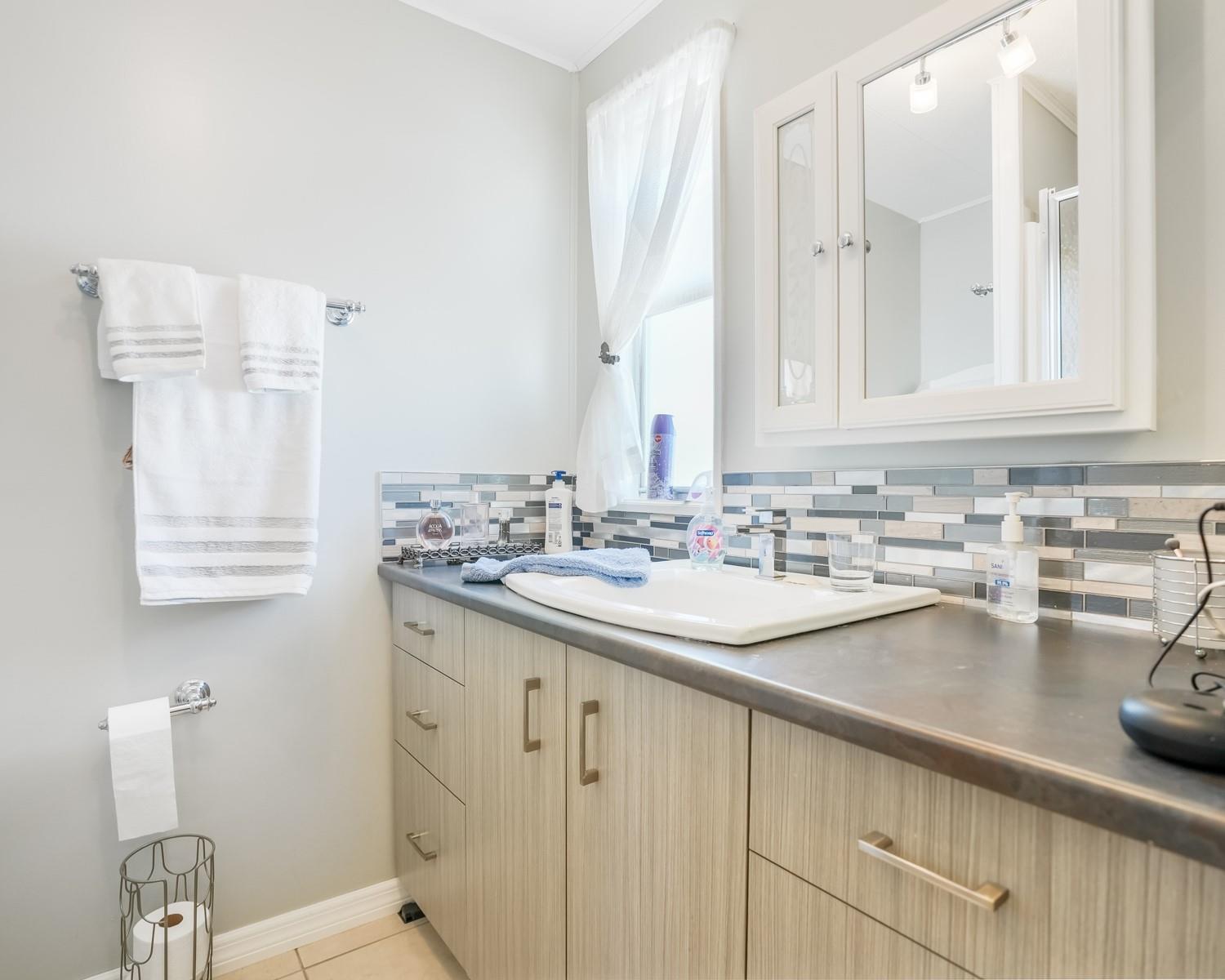 Ravenswood Estates & Mari - Residential