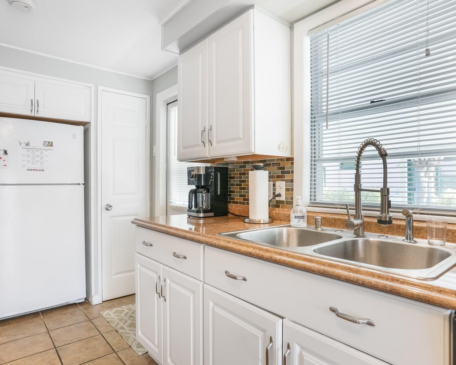 Ravenswood Estates & Mari - Residential