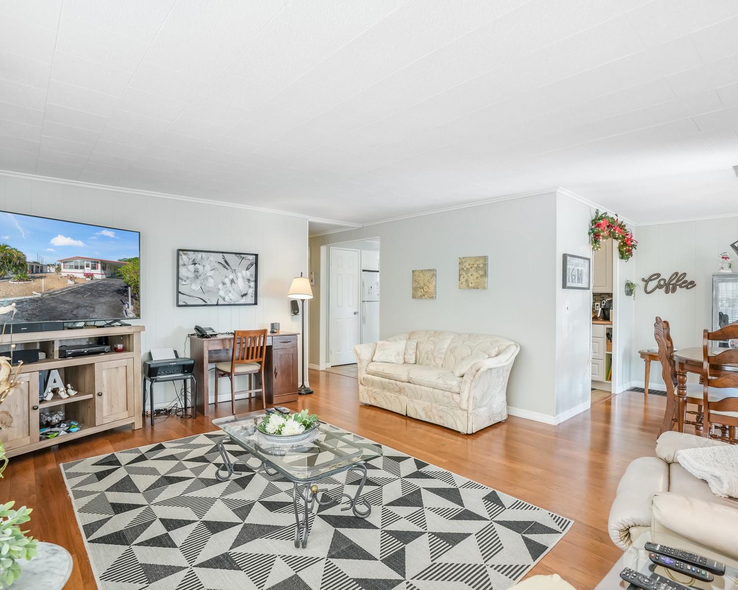 Ravenswood Estates & Mari - Residential