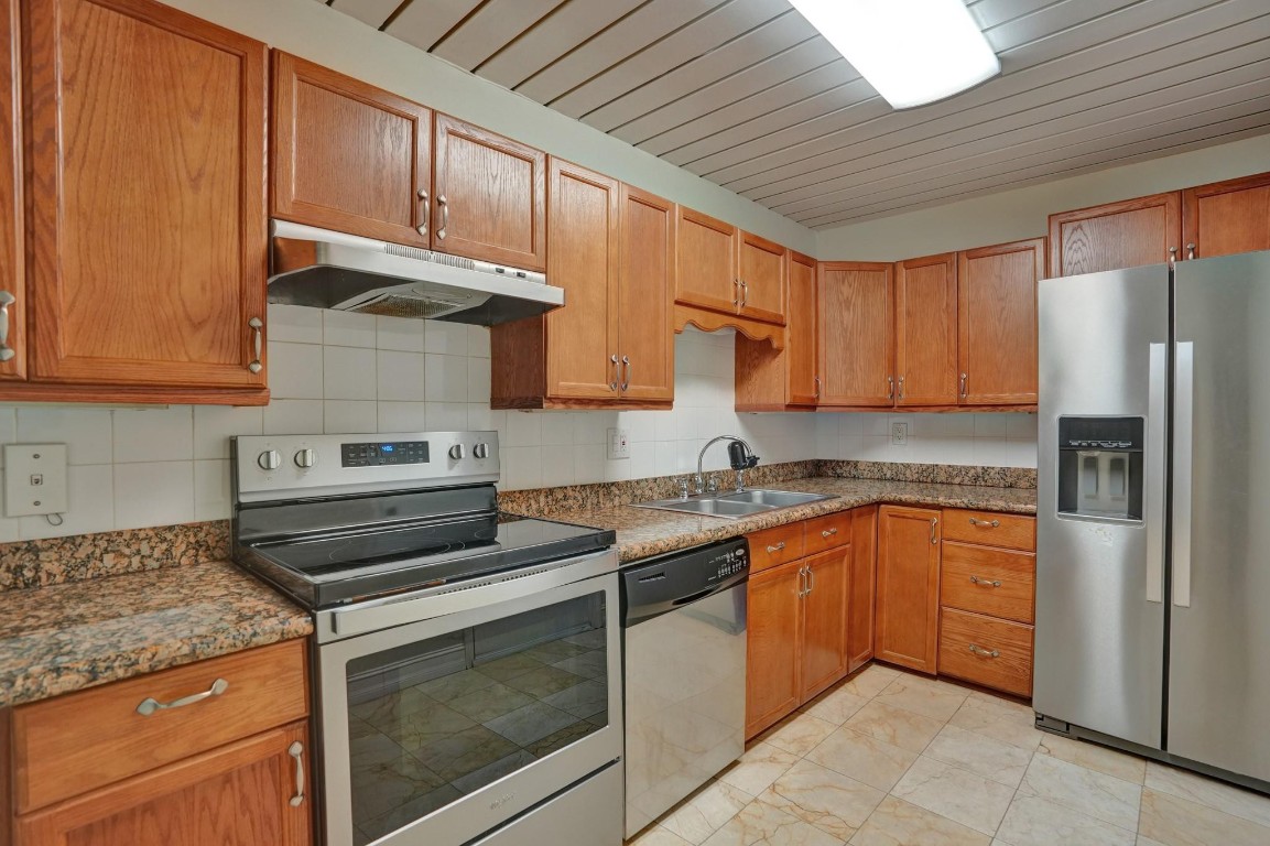 Deerfield Pines - Residential