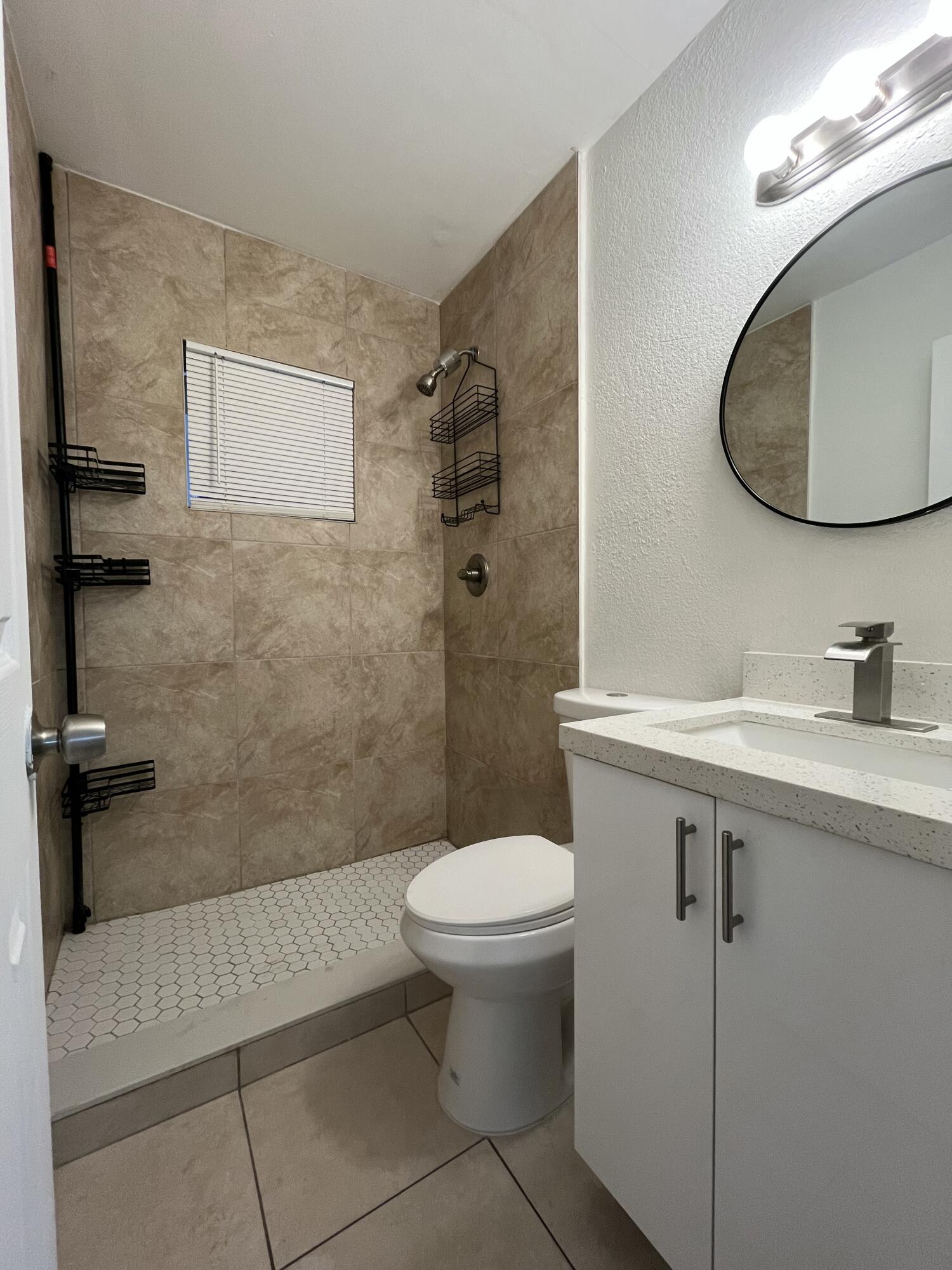 RIVER GARDENS - Residential Lease