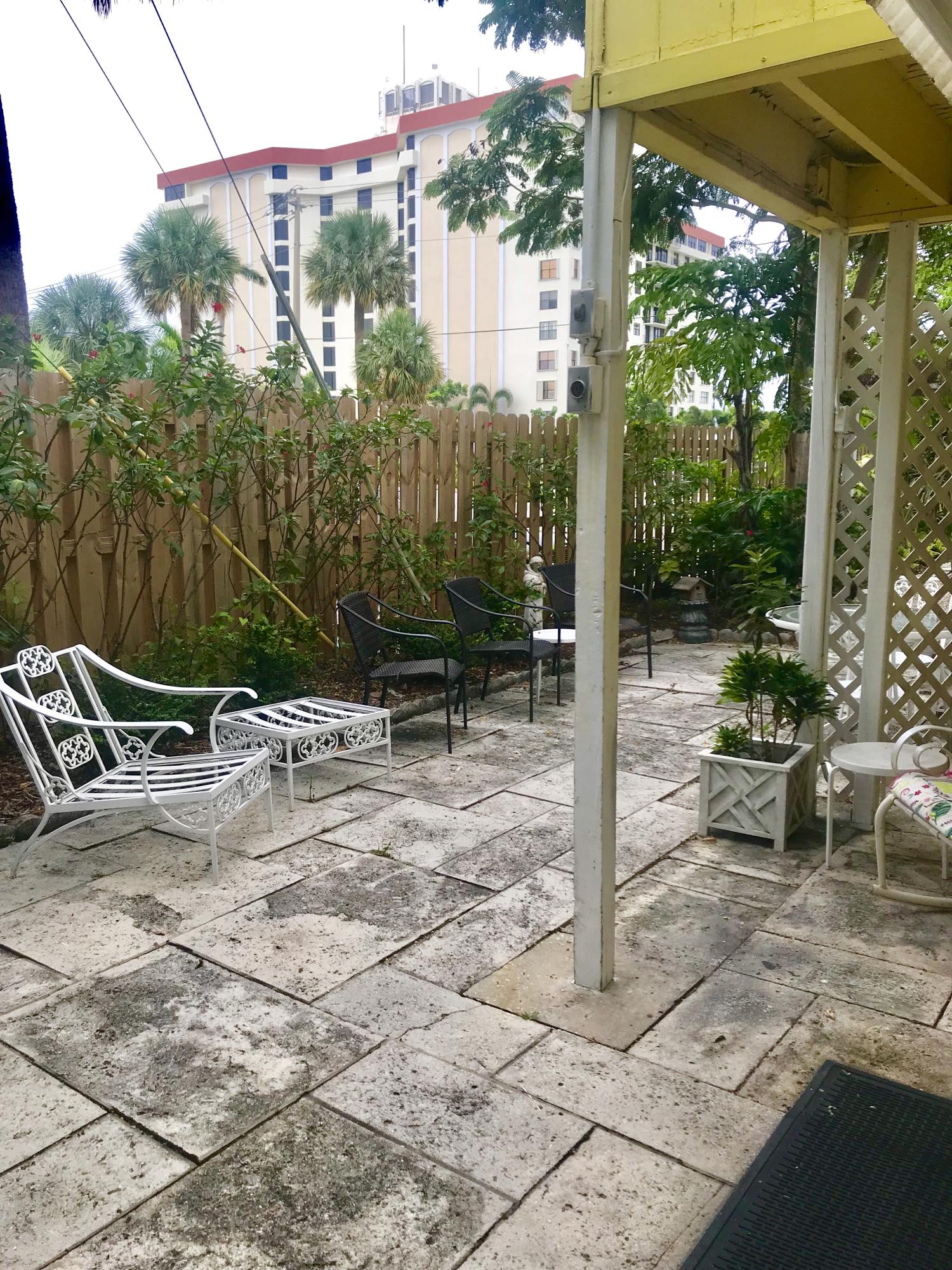 ESTATES OF SOUTH PALM BEACH - Residential Lease