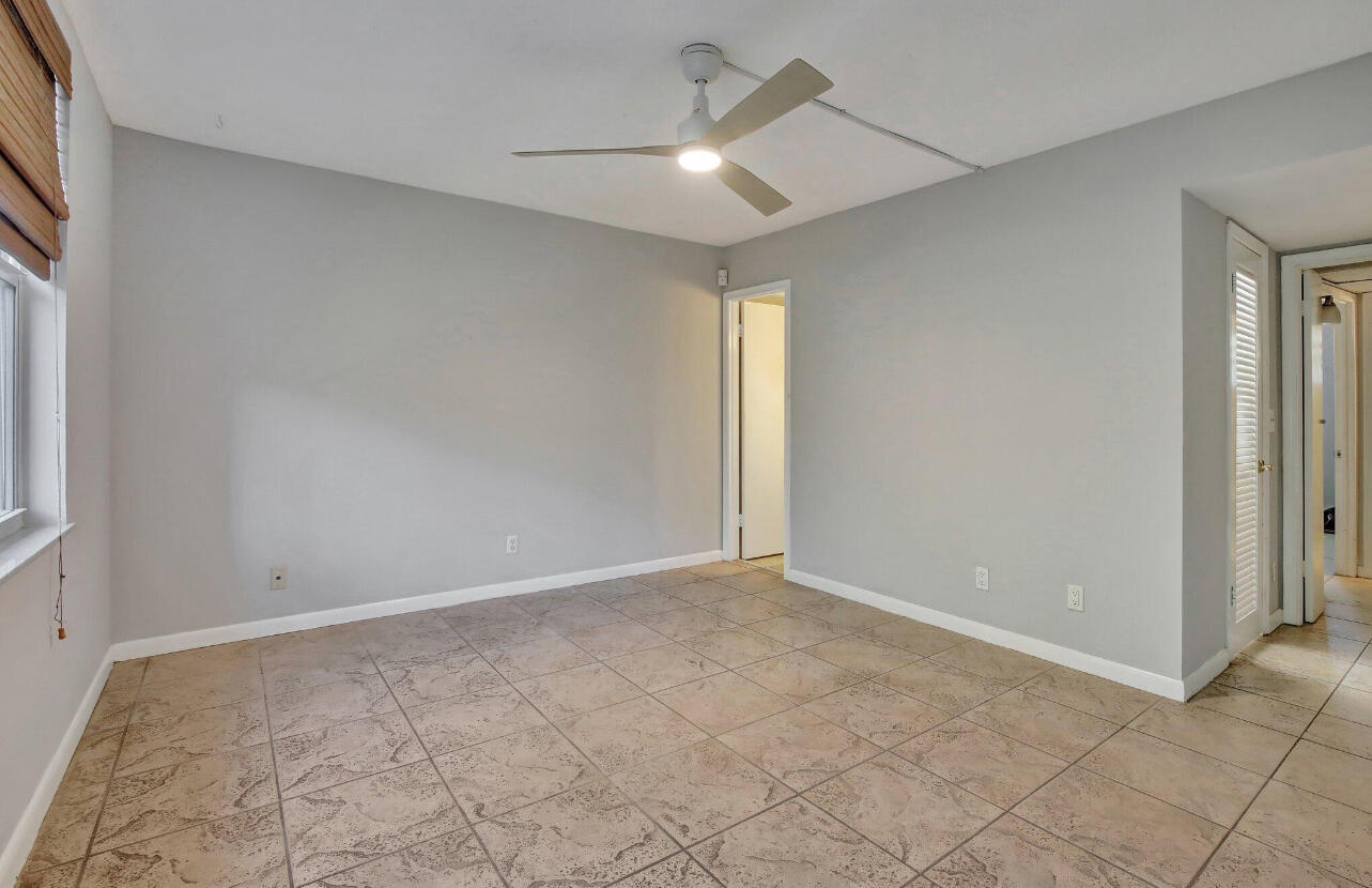 4025 N Federal Highway 212a