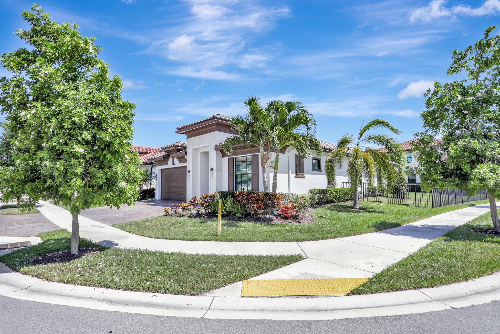 11790 Waterway Cir