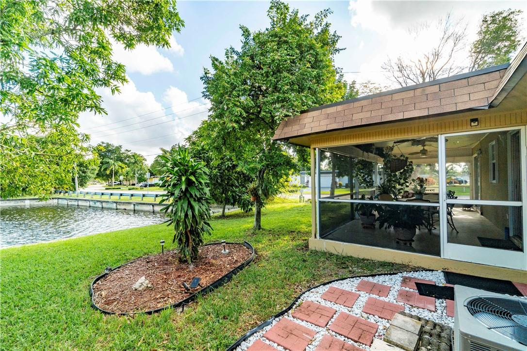 MAINLANDS OF TAMARAC LAKE - Residential