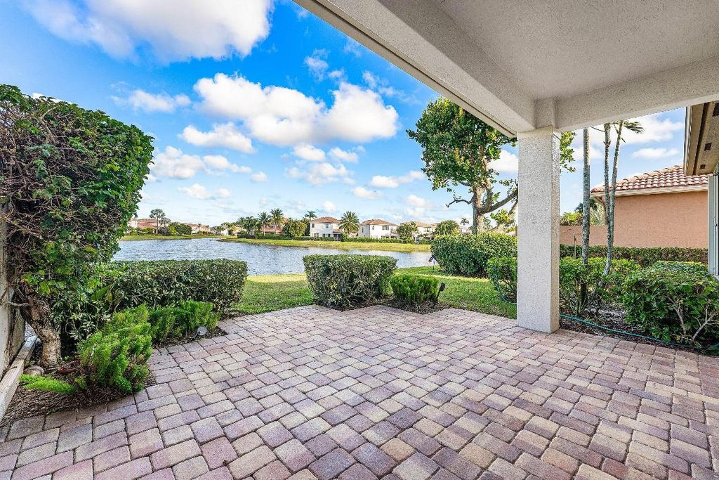 Photo of 208 Via Condado Way, Palm Beach Gardens, FL 33418 (MLS # R11152921)