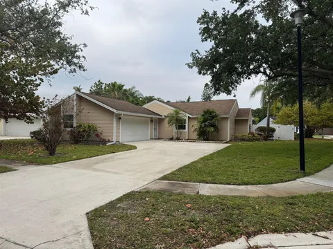 18293 Jupiter Landings Drive, Jupiter, FL MLS: R11082096