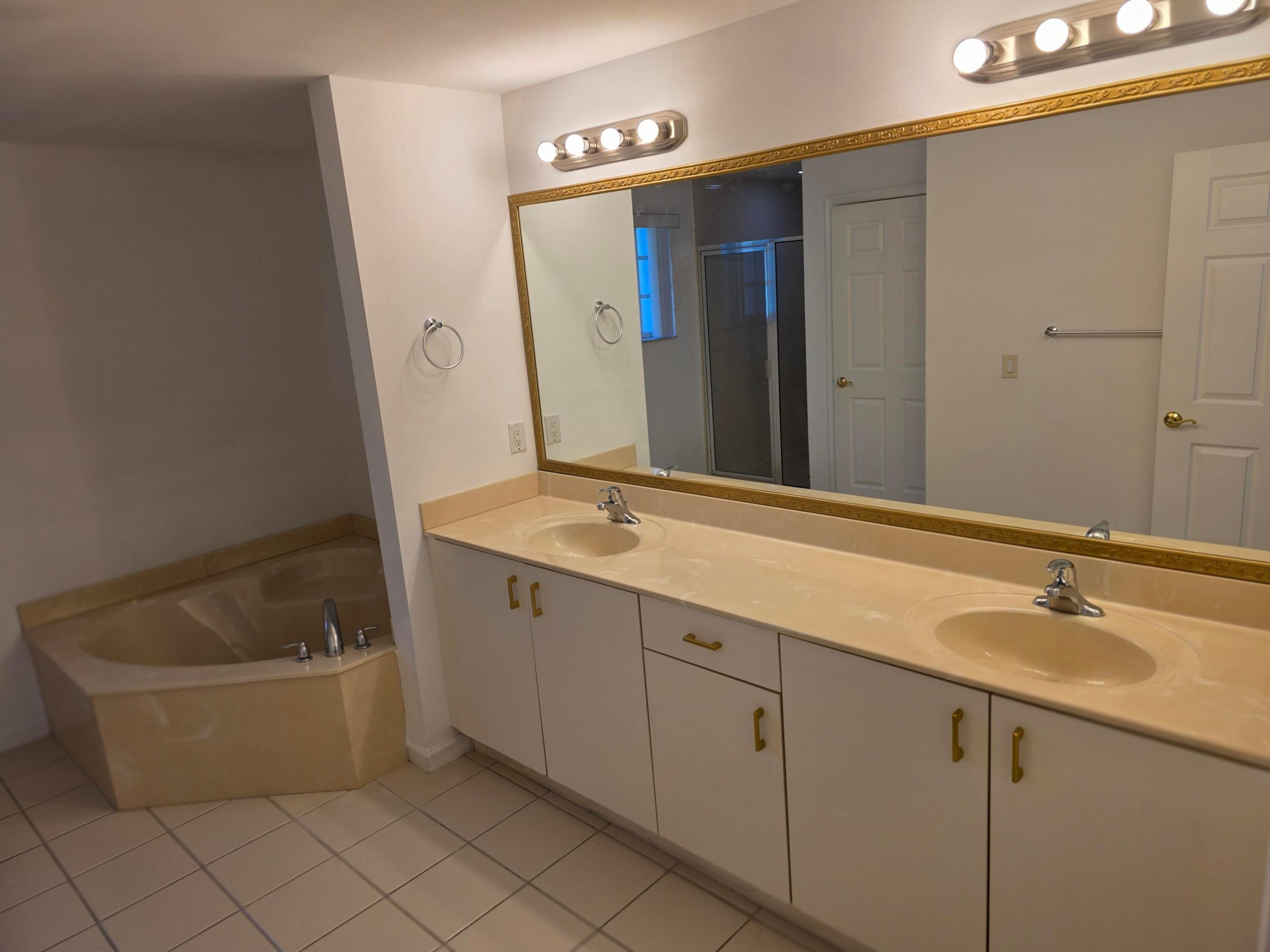 GEORGETOWN - Residential