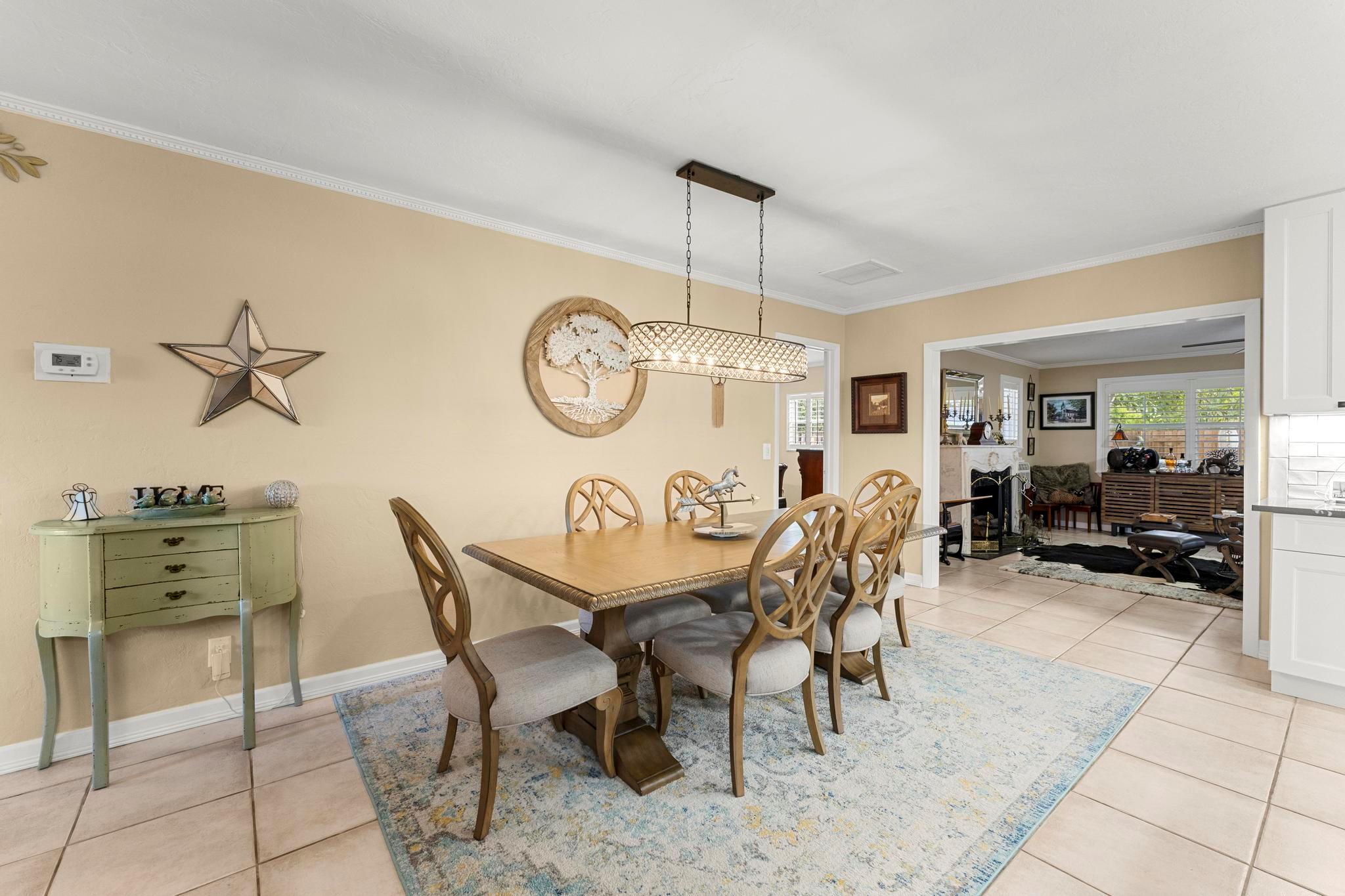 FLA-MANGO ESTATES AS - Residential