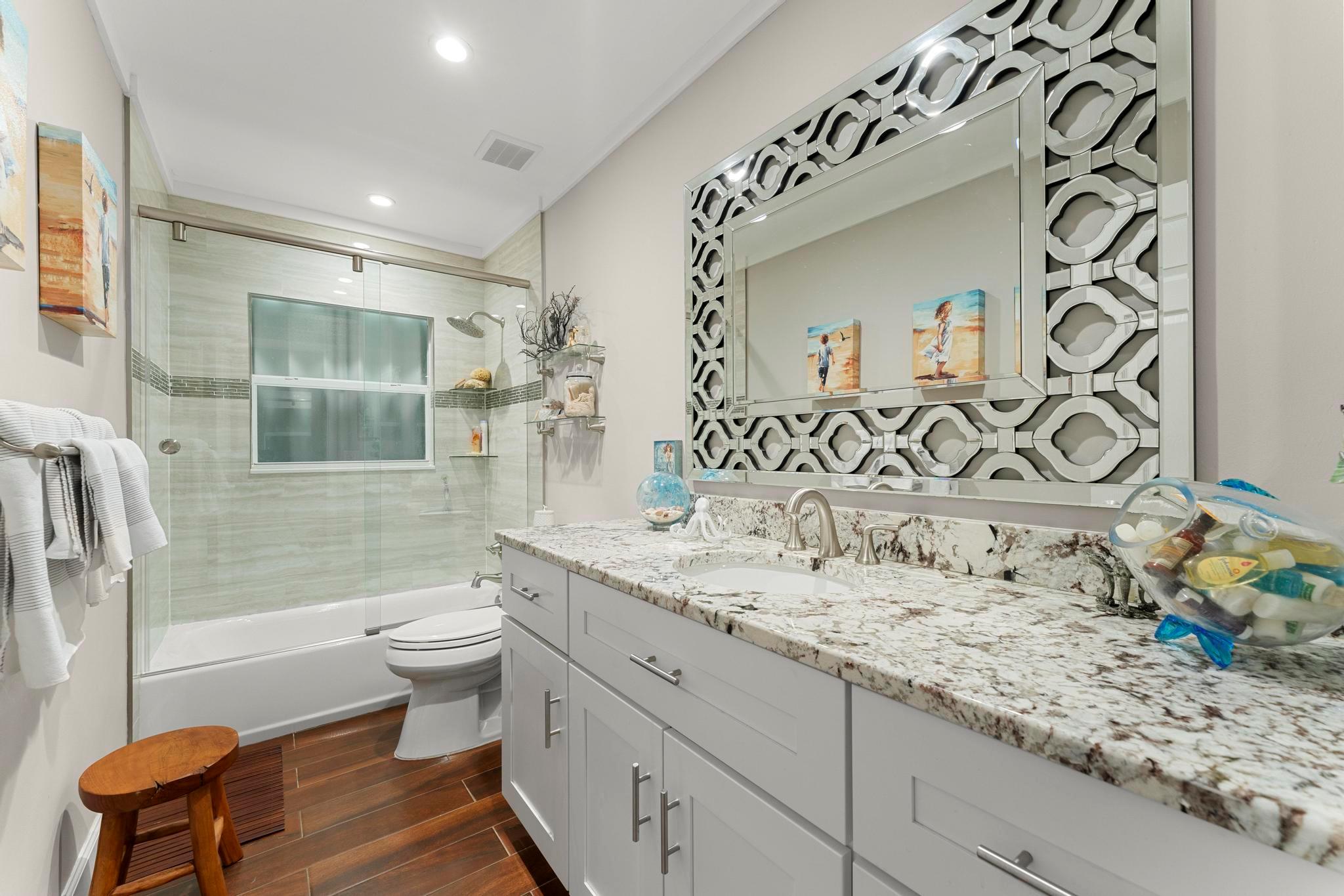 FLA-MANGO ESTATES AS - Residential