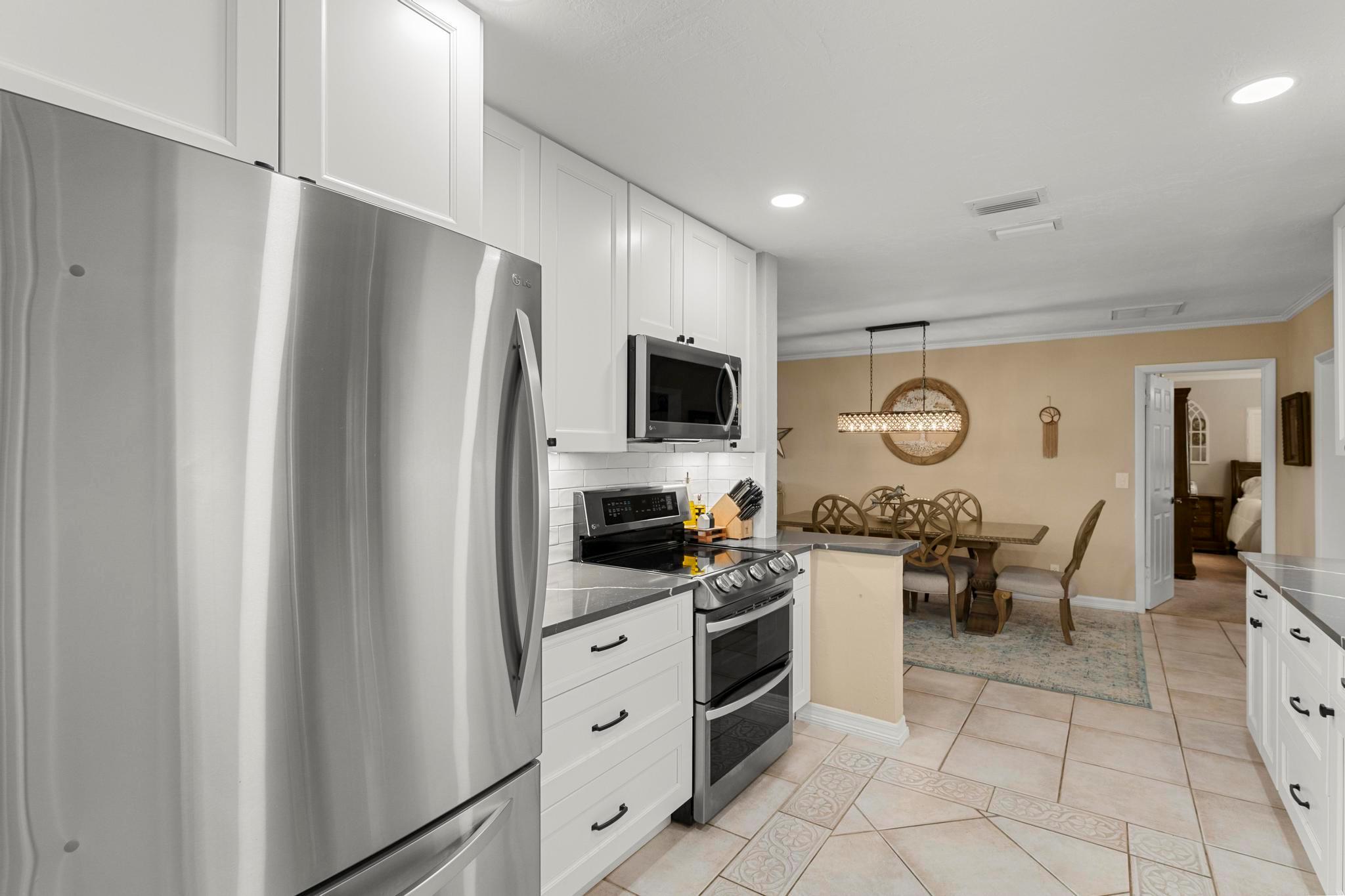 FLA-MANGO ESTATES AS - Residential