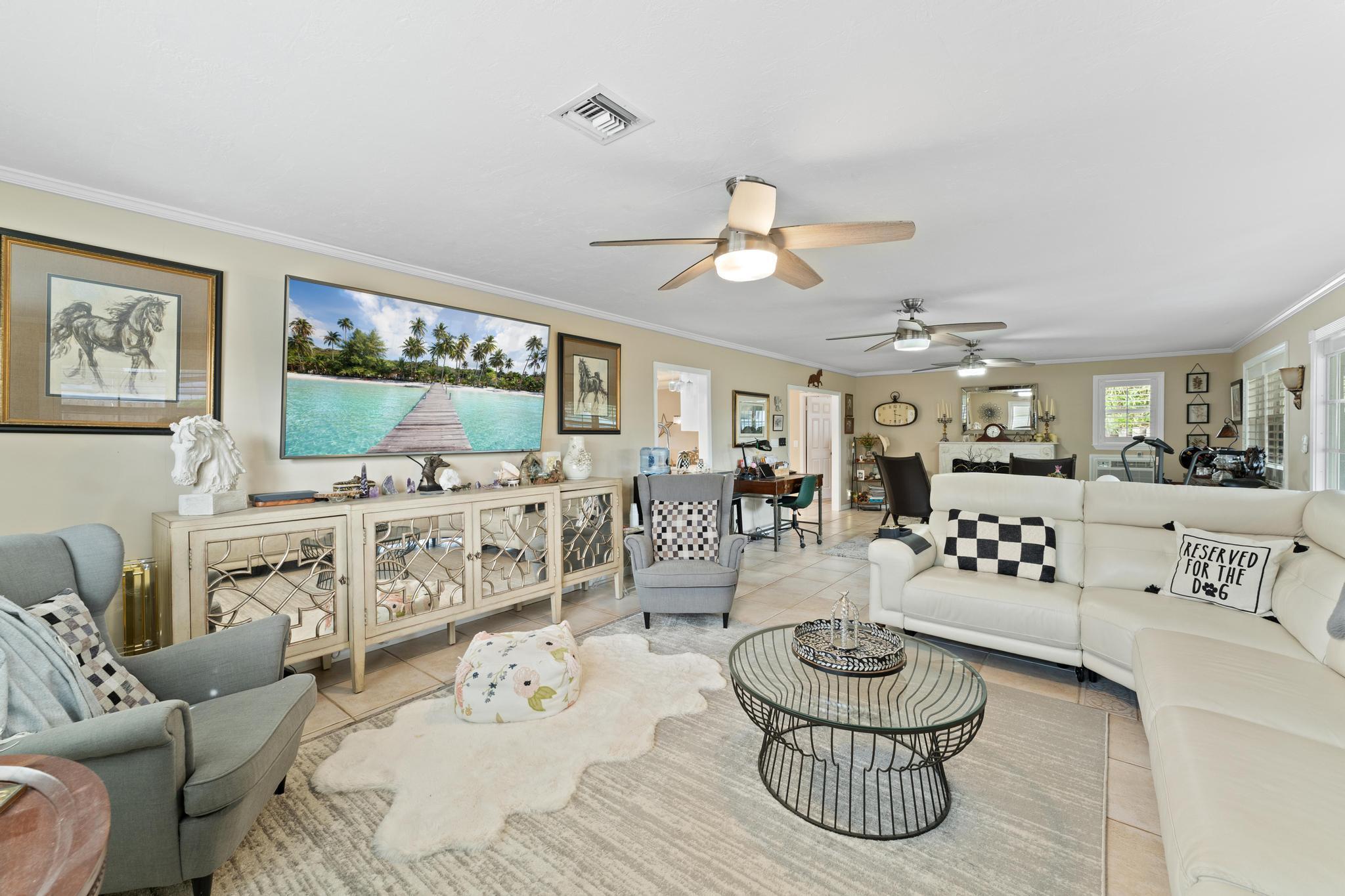 FLA-MANGO ESTATES AS - Residential