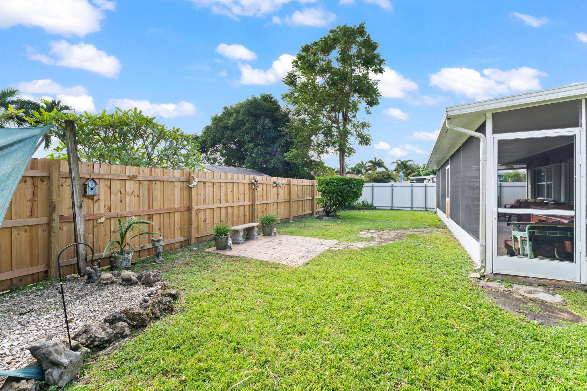 FLA-MANGO ESTATES AS - Residential