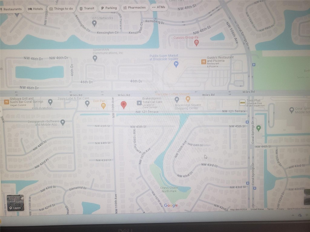 Main image without alt text