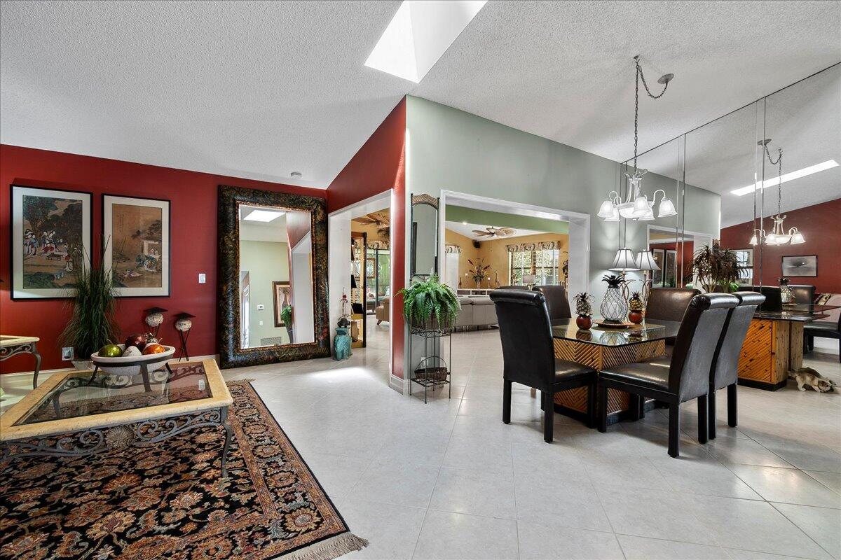 WOODLAND ESTATES - Residential