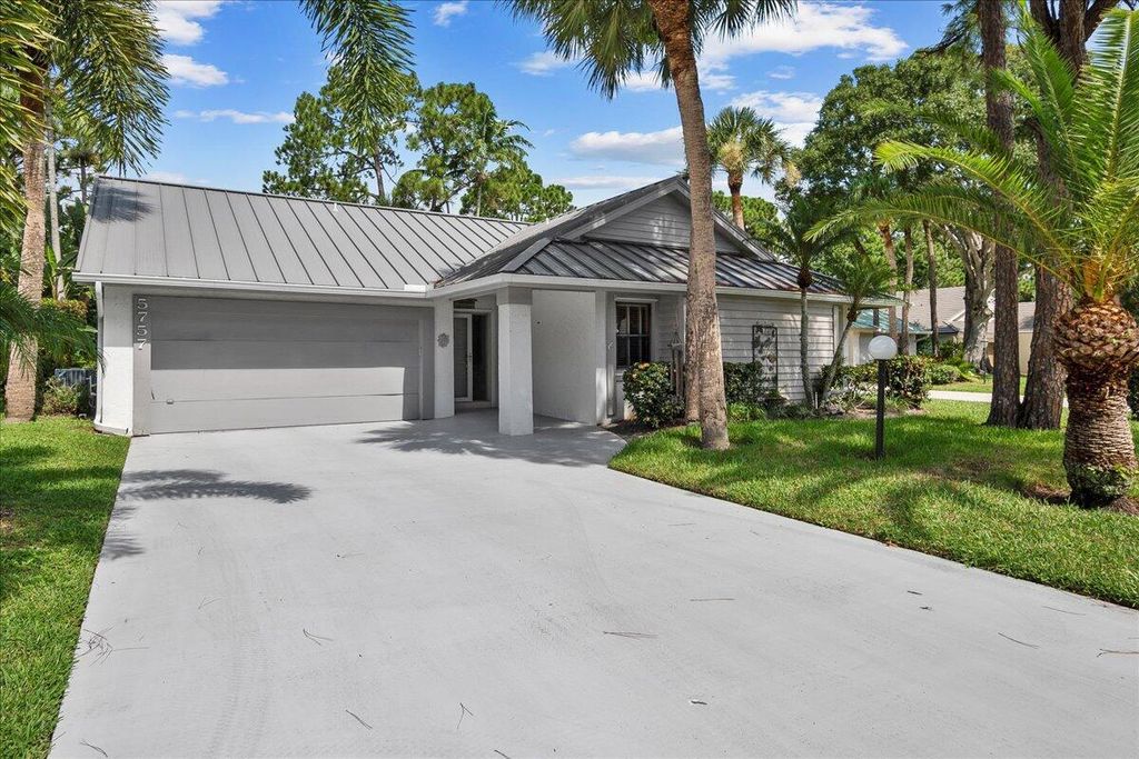 Photo of 5757 Peachwood Court, Jupiter, FL 33458 (MLS # B26004266)