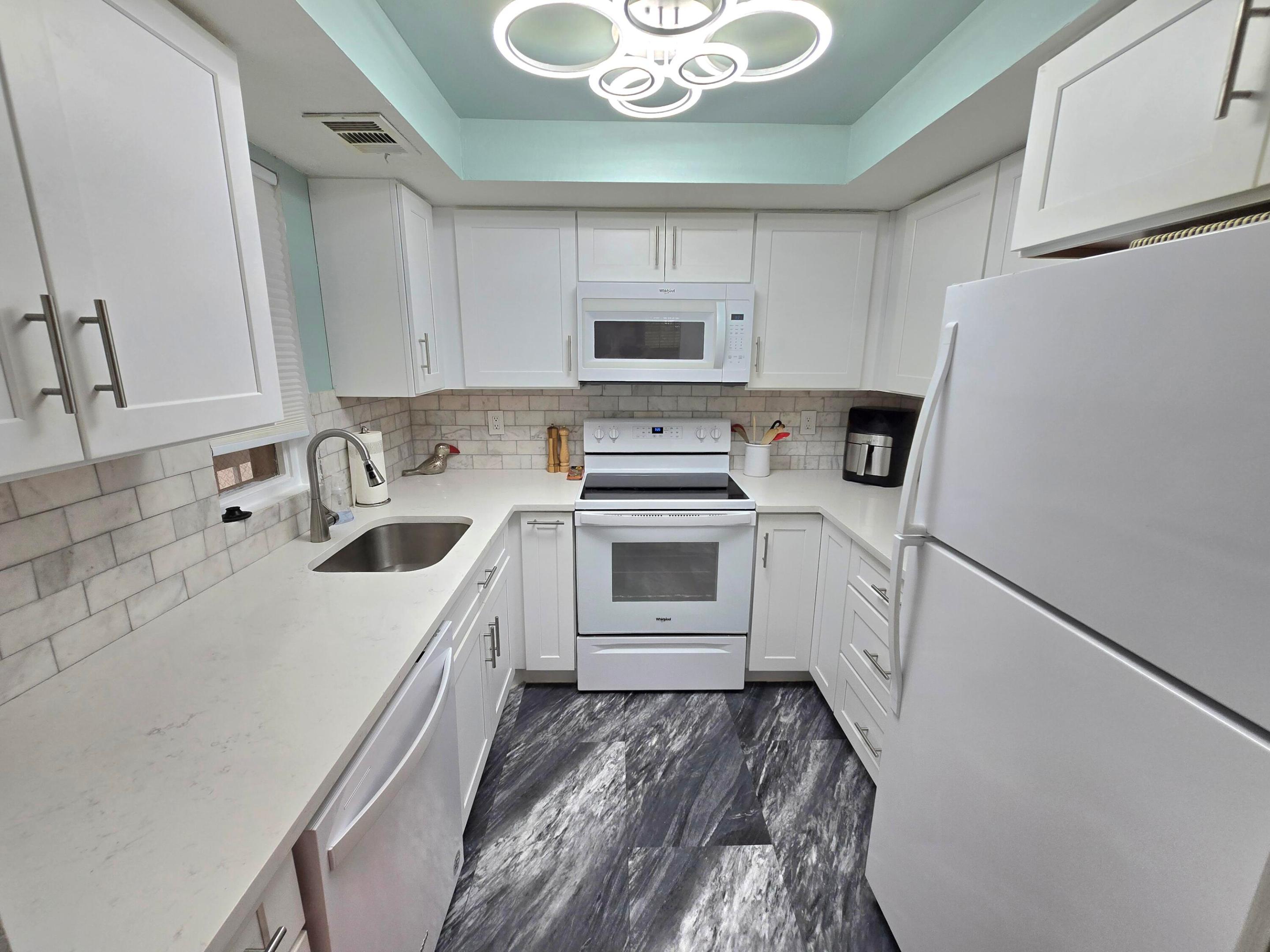 Midport Place 1 - Residential