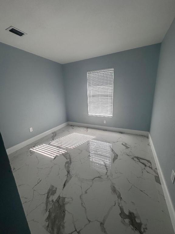 24-44-42, S 60 FT OF N 430.5 FT OF W 165 FT OF W 1 - Residential Income