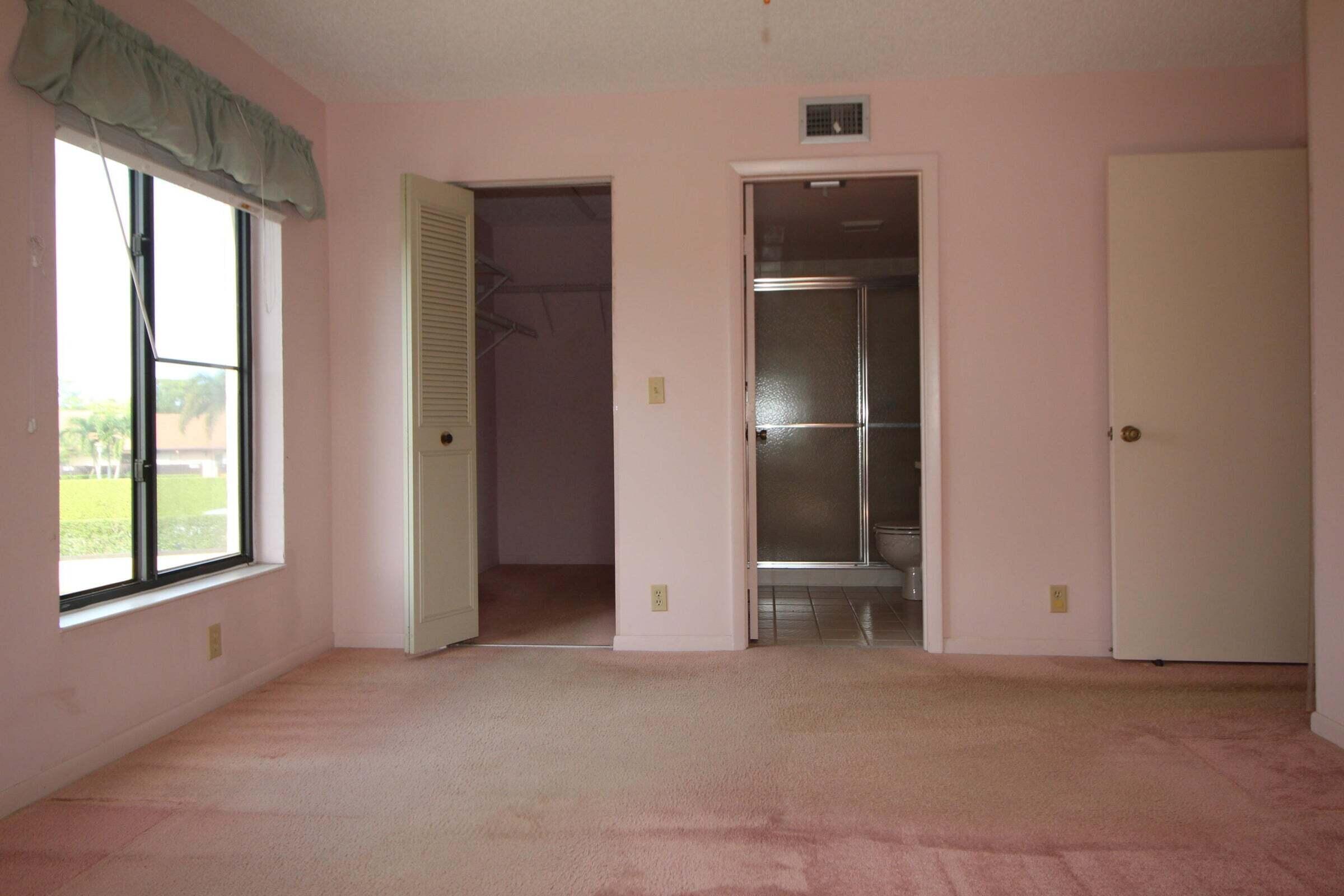 PINE RIDGE NORTH VILLAGE IV CONDO - Residential