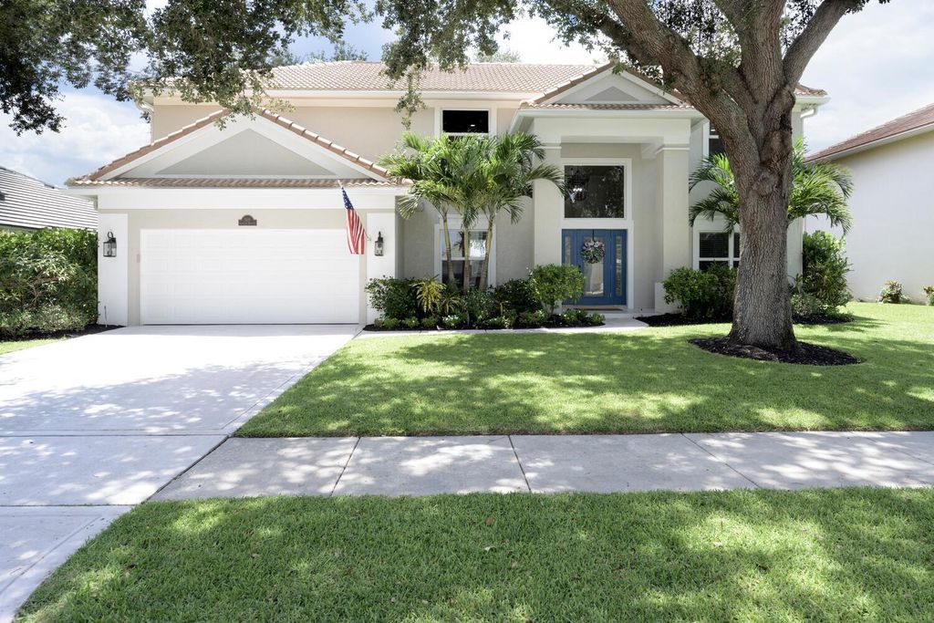 Photo of 509 Cocoplum Drive S, Jupiter, FL 33458 (MLS # R11002540)