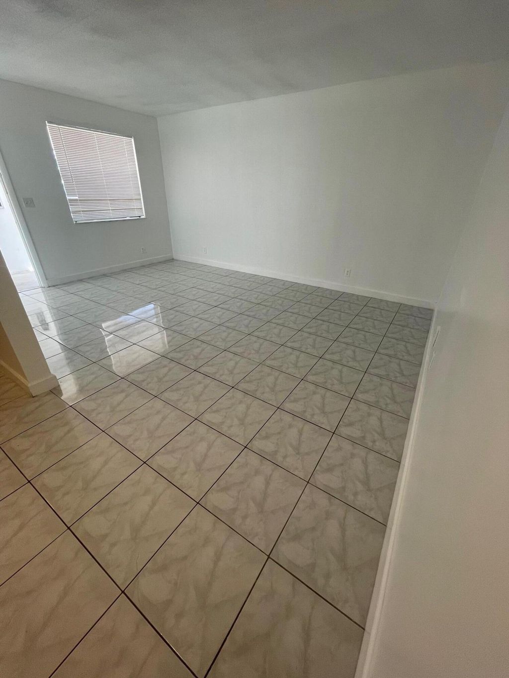 Photo of 400 SE 9th Court #9, Hallandale Beach, FL 33009 (MLS # B26028045)