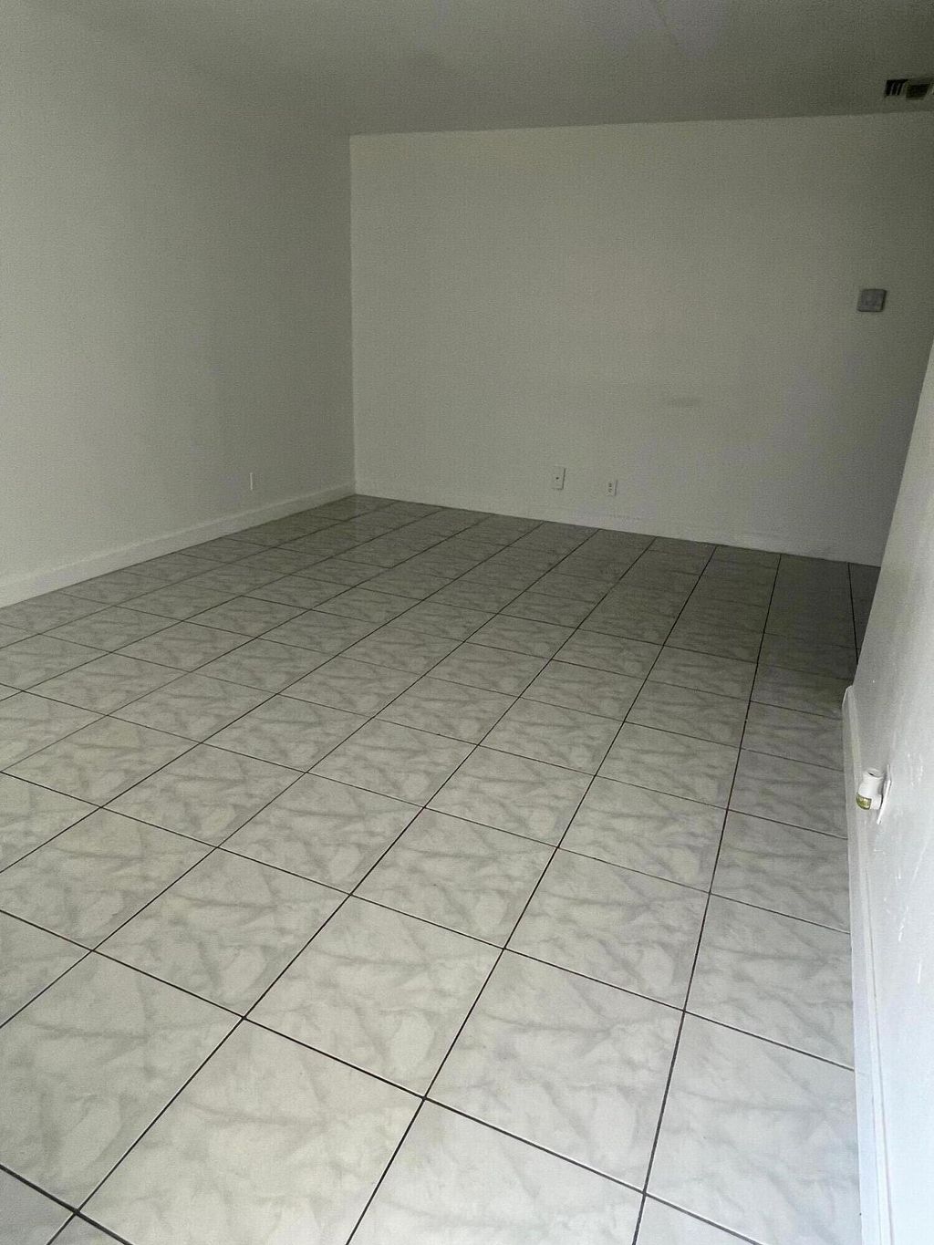 Photo of 400 SE 9th Court #9, Hallandale Beach, FL 33009 (MLS # B26028045)